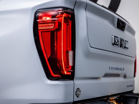 Used 2026 GMC Sierra 1500 Denali Ultimate image 12