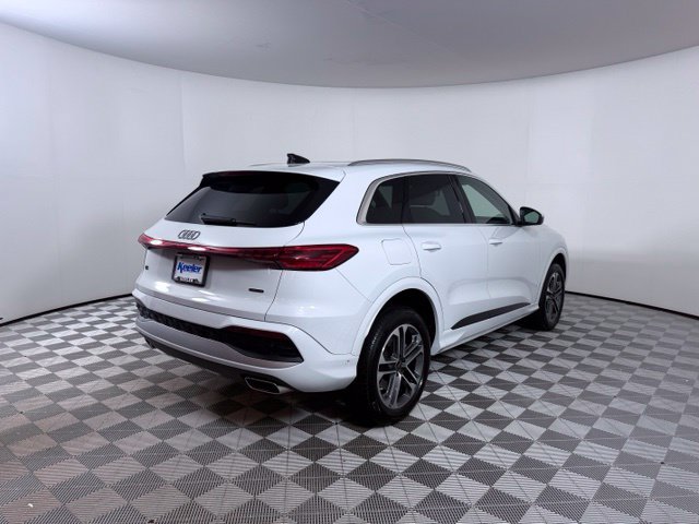 Certified 2025 Audi Q5 Premium w/ Convenience Package AWD/4WD image 7