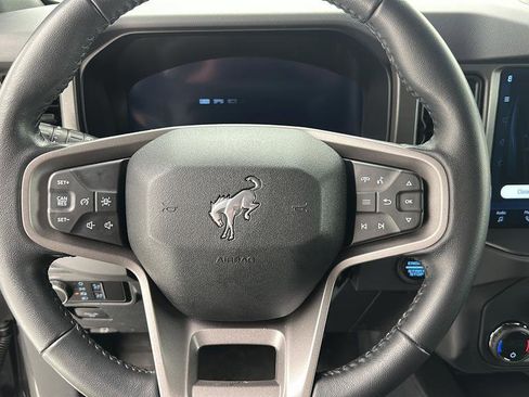 Used 2025 Ford Bronco Big Bend AWD/4WD image 16