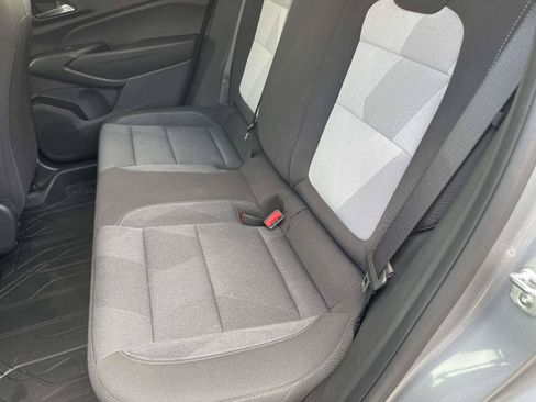 Used 2025 Chevrolet Trax RS w/ Driver Confidence Package FWD image 15