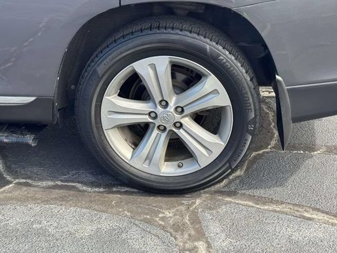 Used 2013 Toyota Highlander Limited AWD/4WD image 5