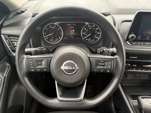 Used 2024 Nissan Rogue SV AWD/4WD image 22