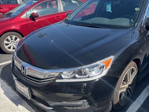 Used 2016 Honda Accord Sport image 1