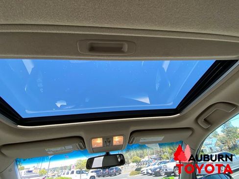 Used 2011 Toyota RAV4 Limited w/ Limited Extra Value Pkg AWD/4WD image 30