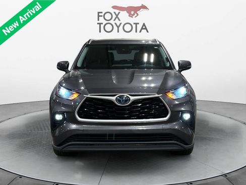 Used 2021 Toyota Highlander XLE FWD image 9