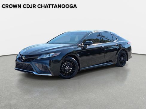 Used 2021 Toyota Camry XSE FWD image 1