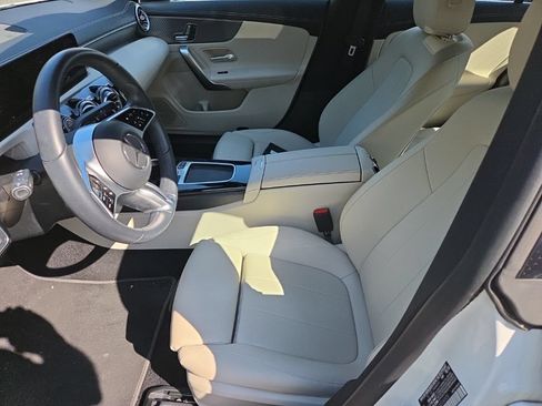 Certified 2025 Mercedes-Benz CLA 250 image 4