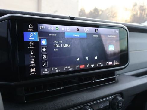 Used 2024 Jeep Wrangler Sport S image 11