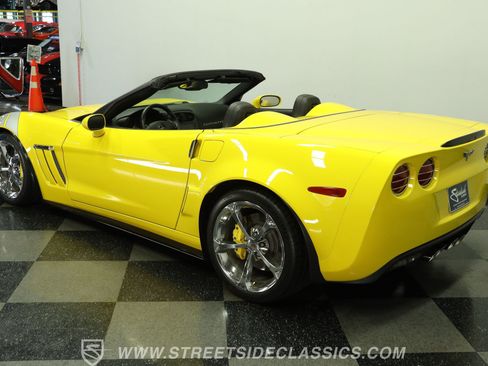 Used 2012 Chevrolet Corvette Grand Sport w/ 2LT Preferred Equipment Group RWD image 7