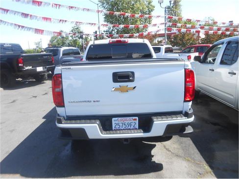 Used 2017 Chevrolet Colorado Z71 image 30