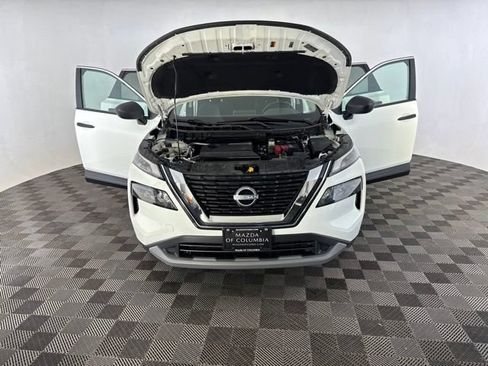 Used 2023 Nissan Rogue S AWD/4WD image 11