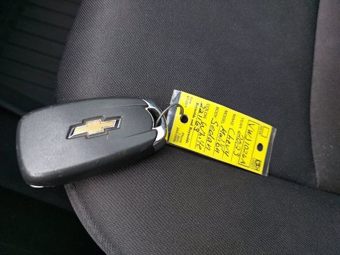 Used 2023 Chevrolet Malibu LT FWD image 35