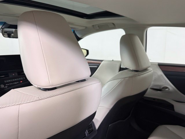 Used 2025 Lexus ES 350 w/ Premium Package FWD image 27