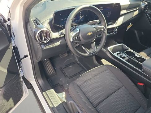 New 2026 Chevrolet Equinox LT w/ Safety and Technology Package FWD image 20