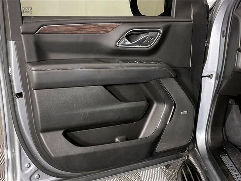 Used 2023 Chevrolet Tahoe LT AWD/4WD image 18