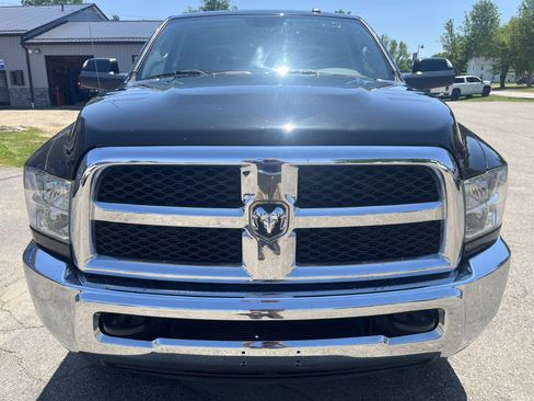 Used 2018 RAM 2500 Tradesman w/ Chrome Appearance Group AWD/4WD image 3