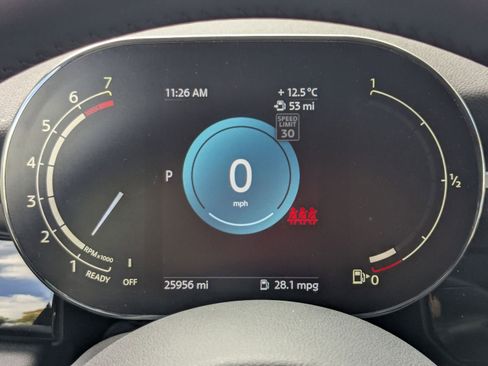 Used 2023 MINI Cooper 4-Door Hardtop image 11