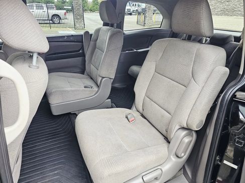 Used 2011 Honda Odyssey EX image 10