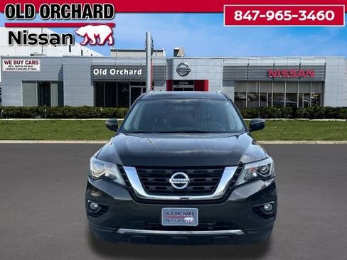 Used 2017 Nissan Pathfinder SL w/ SL Premium Package AWD/4WD image 2