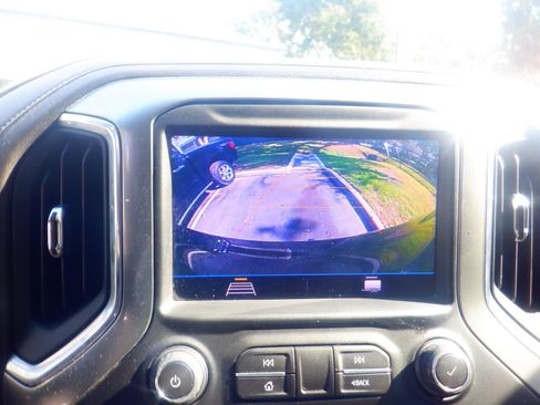 Used 2021 Chevrolet Silverado 1500 RST w/ Bed Protection Package image 9