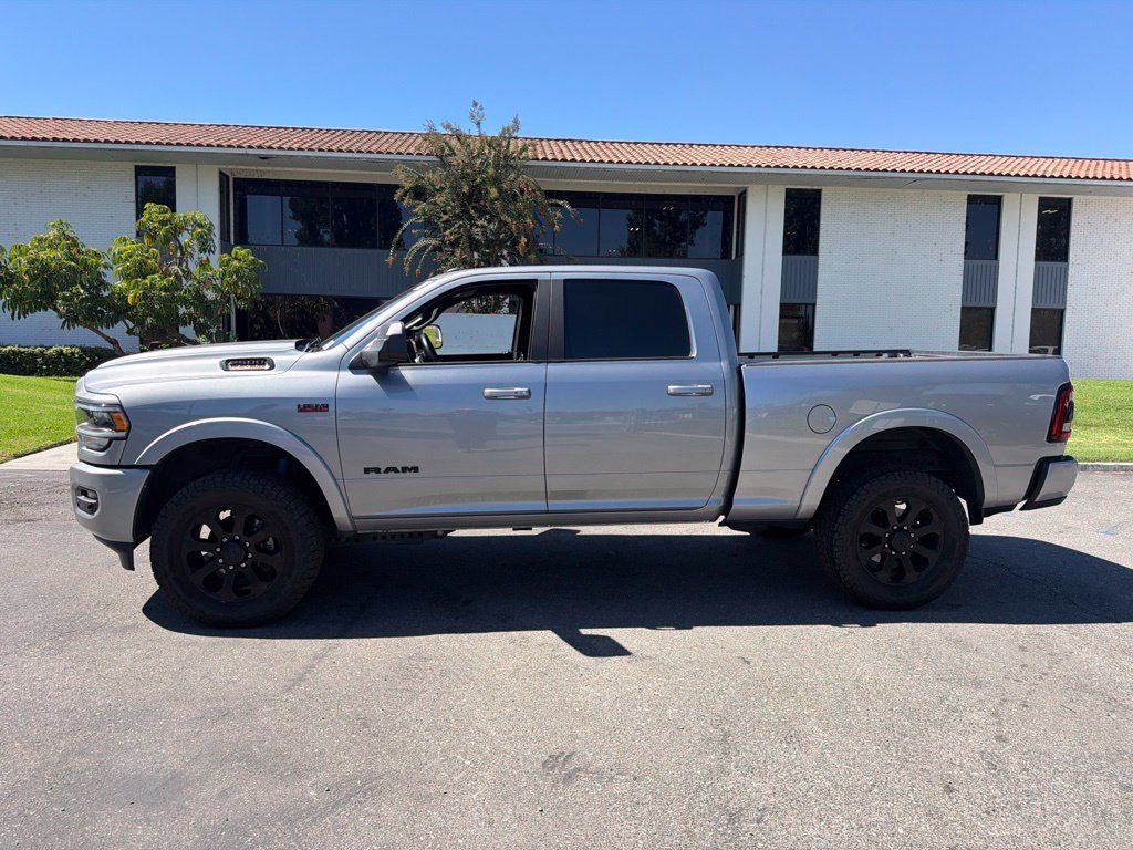 Used 2022 RAM 2500 Laramie w/ Night Edition AWD/4WD image 2