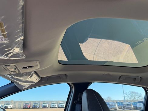 New 2026 Nissan Leaf Platinum+ image 19