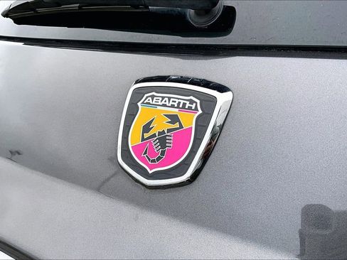 Used 2015 FIAT 500 Abarth w/ Comfort/Convenience Group FWD image 23