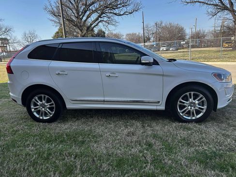 Used 2015 Volvo XC60 T5 Premier image 9