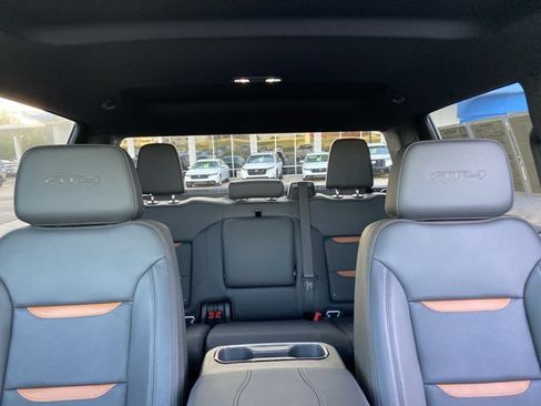 Used 2025 GMC Sierra 1500 AT4 AWD/4WD image 19