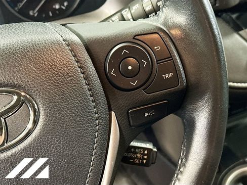 Used 2017 Toyota RAV4 XLE AWD/4WD image 13