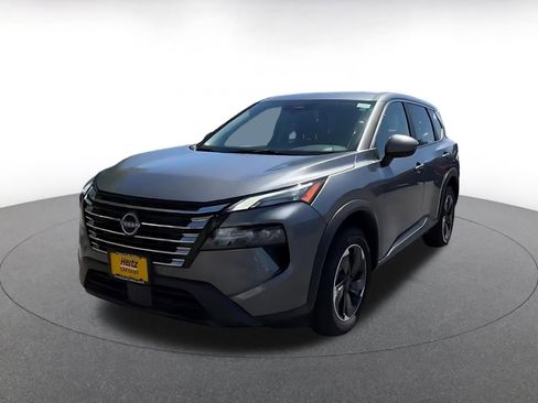 Used 2025 Nissan Rogue SV AWD/4WD image 7