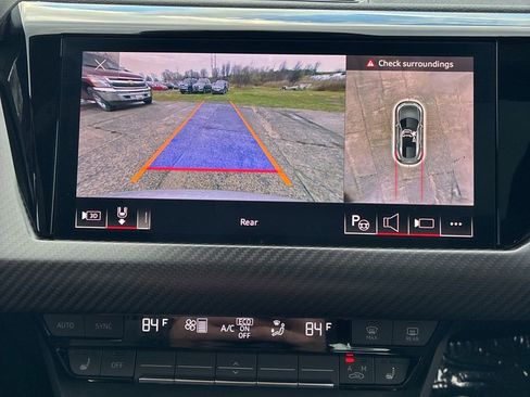 Used 2022 Audi e-tron GT Prestige w/ Prestige Package image 16