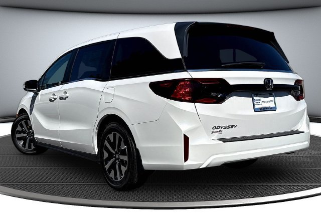 New 2026 Honda Odyssey EX-L image 3