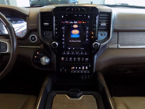 Used 2020 RAM 1500 Limited AWD/4WD image 17