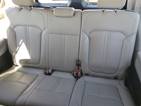 Used 2023 Jeep Wagoneer Series III w/ Preferred Equipment Group image 24