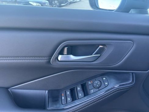 New 2026 Nissan Rogue SV image 10