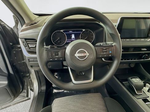 Certified 2023 Nissan Rogue SV image 17