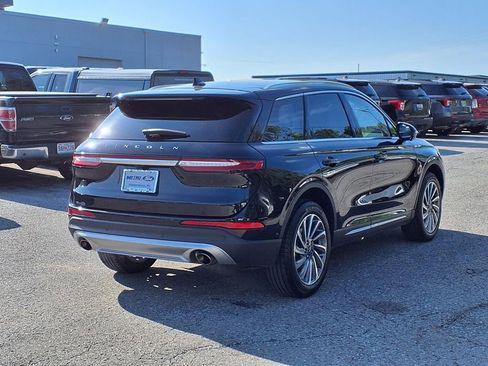 Used 2023 Lincoln Corsair Reserve w/ Equipment Group 202A AWD/4WD image 3