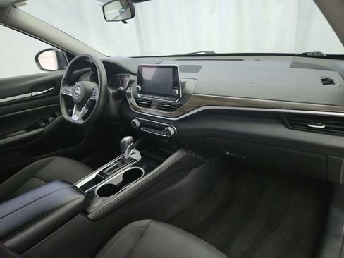 Used 2023 Nissan Altima 2.5 SV image 23