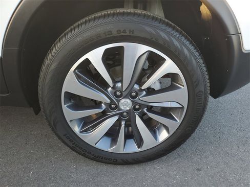 Used 2022 Buick Encore Preferred w/ Safety Package image 5