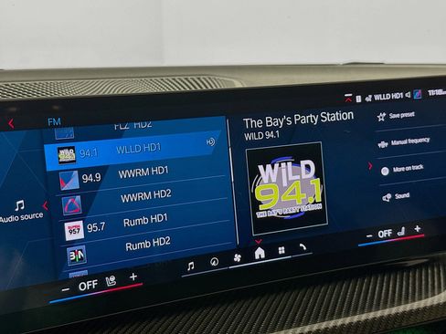 Used 2025 BMW M4 Competition image 17