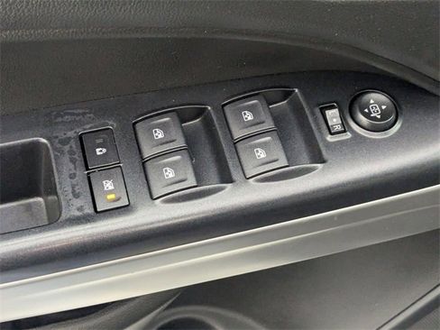 Used 2020 Chevrolet Colorado LT w/ LT Convenience Package image 12