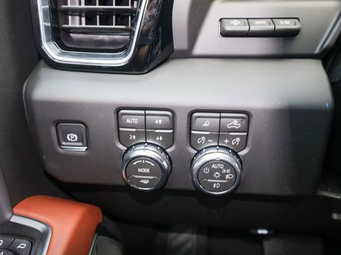 New 2026 GMC Sierra 2500 Denali Ultimate w/ Max Trailering Package AWD/4WD image 27