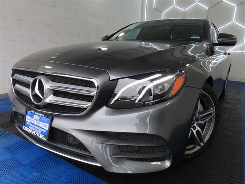 Used 2018 Mercedes-Benz E 300 image 1