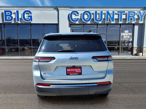 Used 2022 Jeep Grand Cherokee L Limited image 4