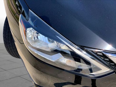Used 2017 Nissan Sentra S FWD image 26