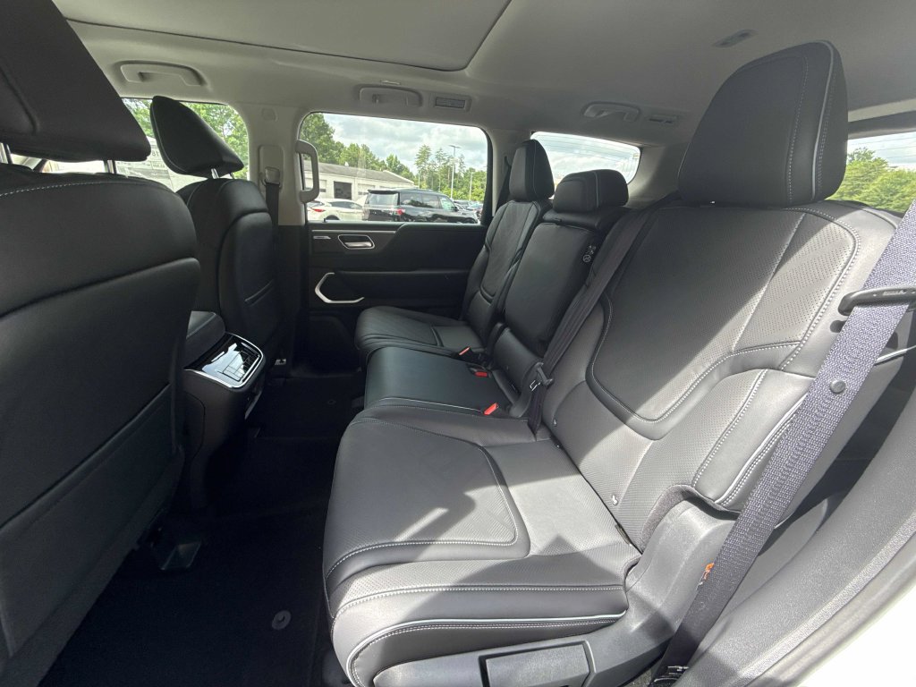 New 2027 INFINITI QX80 Luxe w/ Cargo Package RWD image 12