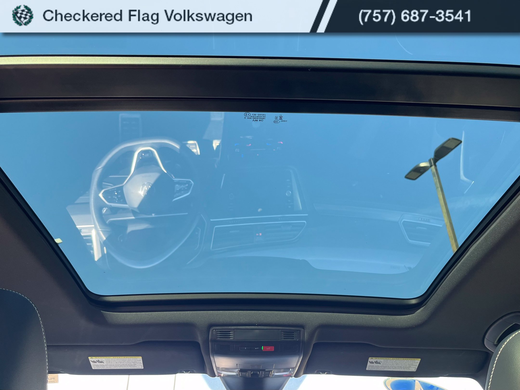 Used 2024 Volkswagen Tiguan SEL R-Line AWD/4WD image 33