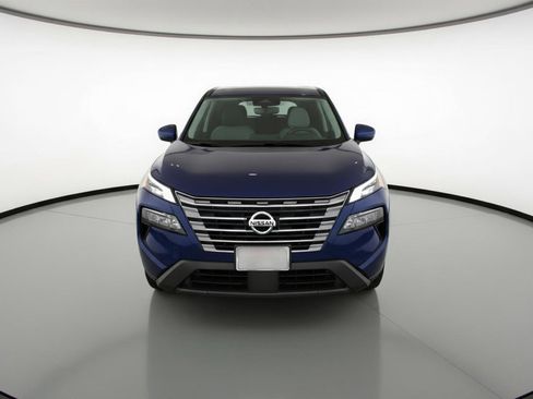 Used 2025 Nissan Rogue SV FWD image 2
