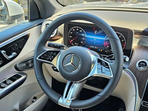 New 2026 Mercedes-Benz GLC 300 4MATIC image 27